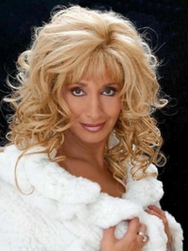 Далеко до осени твоей