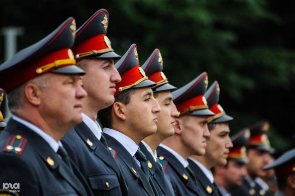 Наша Служба и Опасна и Трудна