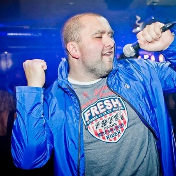 Одинокий Мужчина