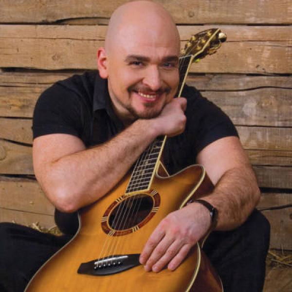 В тиши полночной иволга запоёт